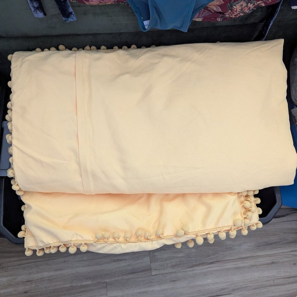 Butter Yellow Microfiber Duvet Cover and Pillowcases, King